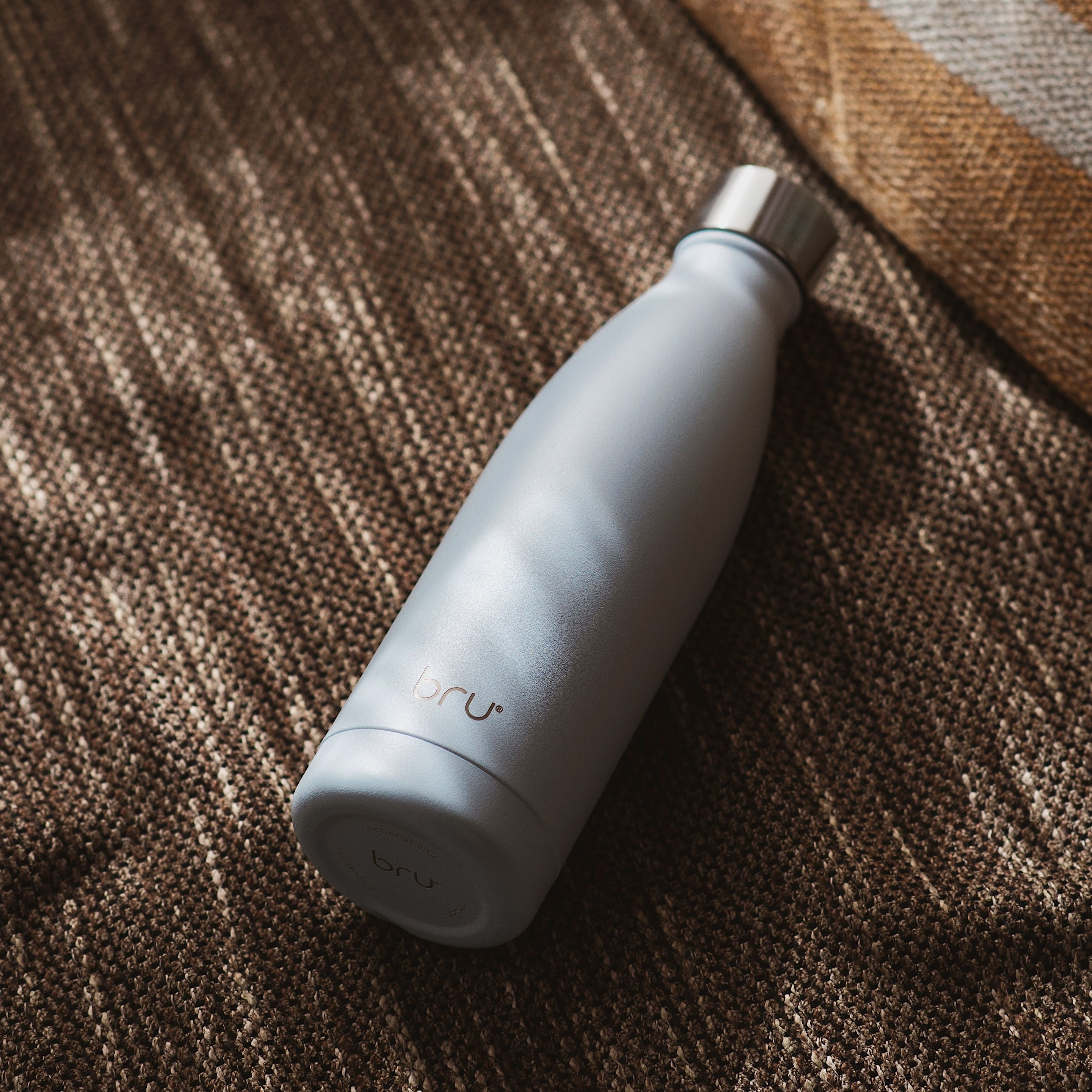 reusable water bottle uk, refillable water bottle, sustainable water bottles, insulated water bottle